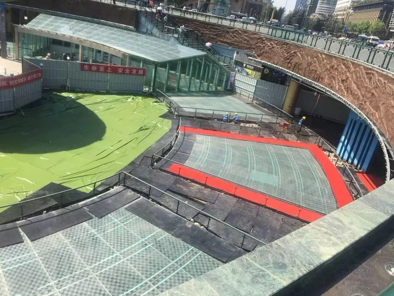 天府广场地下铺,天府广场下沉广场