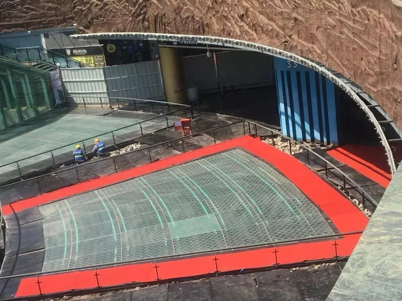 天府广场地下铺,天府广场下沉广场