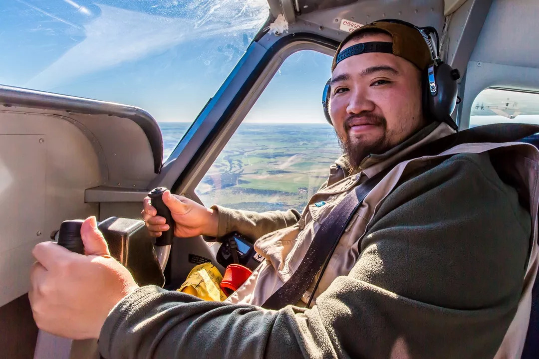 最恐怖的拍摄经历｜我在非洲被长颈鹿强吻了……