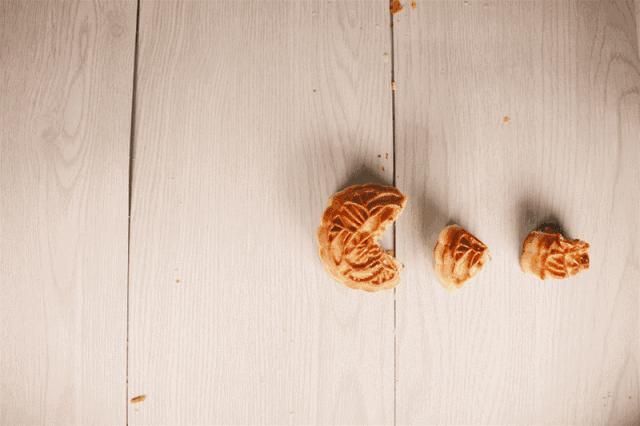 排队3小时，人均200+，卫嘴子说：“我乐意！”