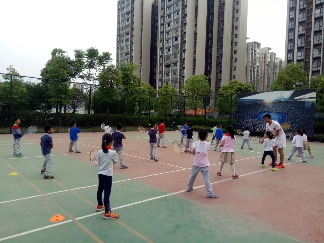 被教育部赞赏的学校,被教育部点名批评的院校