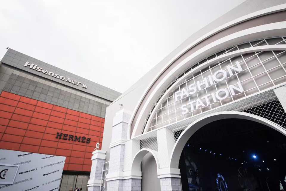 执·势2018秋冬时尚发布秀瞩目中国时尚力量