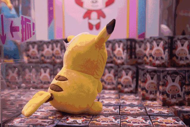 娃娃机惊现真娃娃,深圳真人娃娃机视频