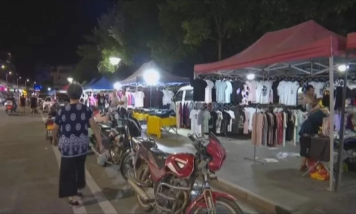 耐克阿迪十大品牌服装,阿迪耐克只要几百块钱