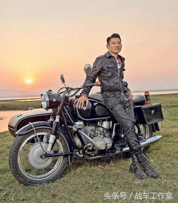 用复古解构哈雷宝马的土豪文化