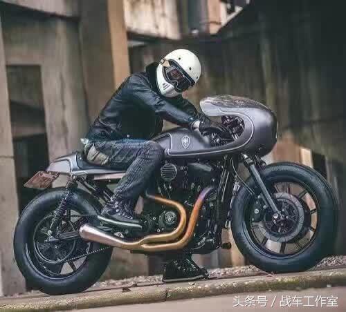 用复古解构哈雷宝马的土豪文化