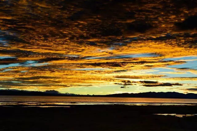 玛旁雍措圣湖之首,玛旁雍措并称西藏三大圣湖