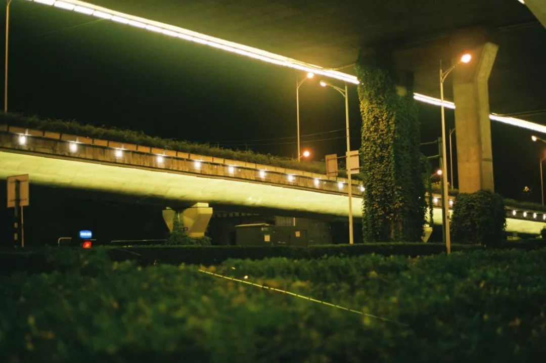 南京的夜晚真实图片,2005年的南京街头真实影像