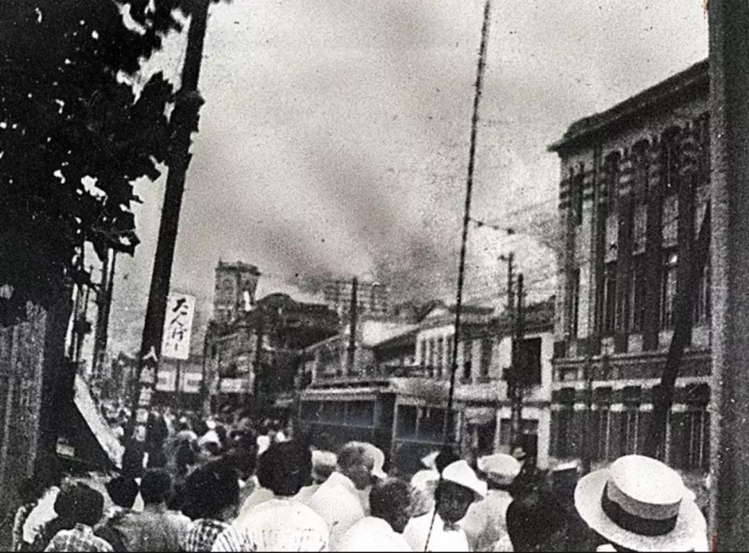 战争恋爱,战争与爱情解析