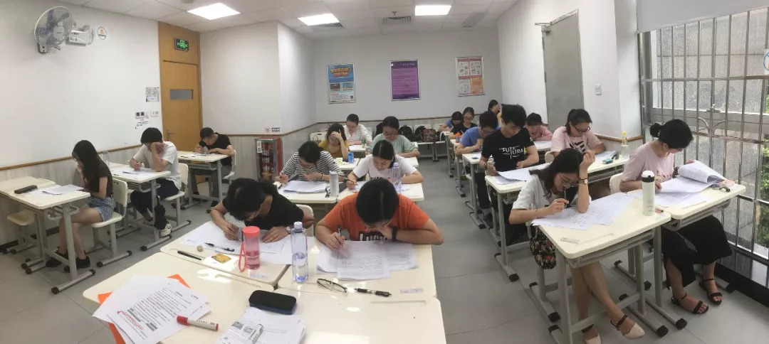 千锤百炼的4%，爱智康半年考诠释新时代“严师”