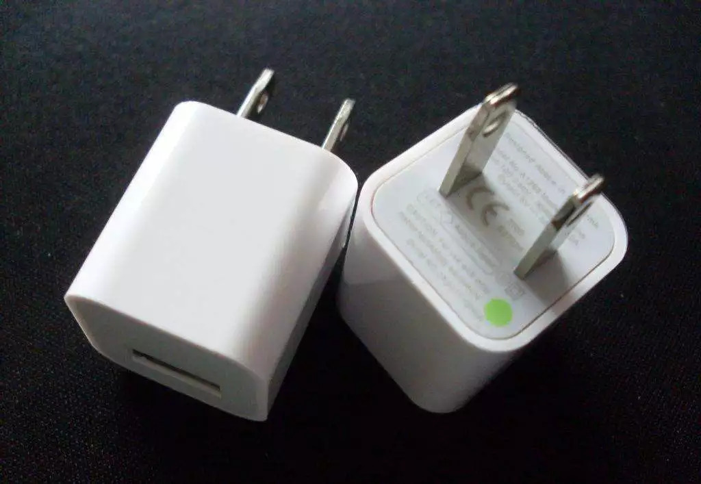 混用充电器把手机充坏,混用充电器会使快充永久失效吗