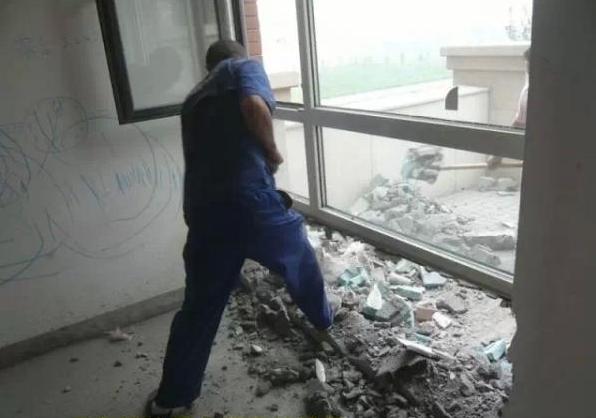 脑阔疼~挤出装修报价中的水分，别再犯傻被坑了！