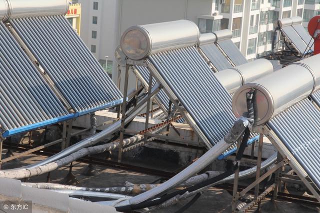 空气能和太阳能哪个比较省钱,家装热水器是电的好还是燃气的好