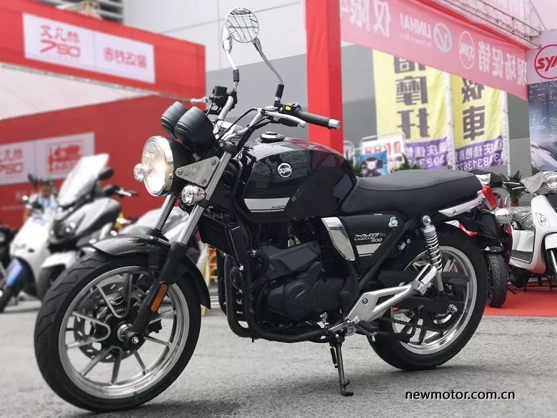 摩博会三阳机车,三阳野狼300摩旅