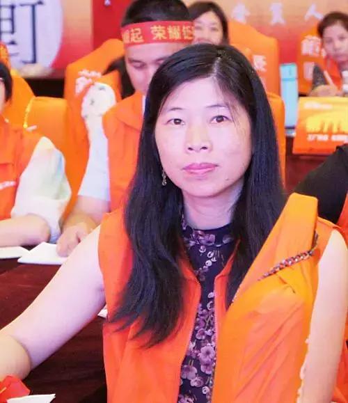 钜豪照明旗舰店直播间,推出活动提升门店营业额