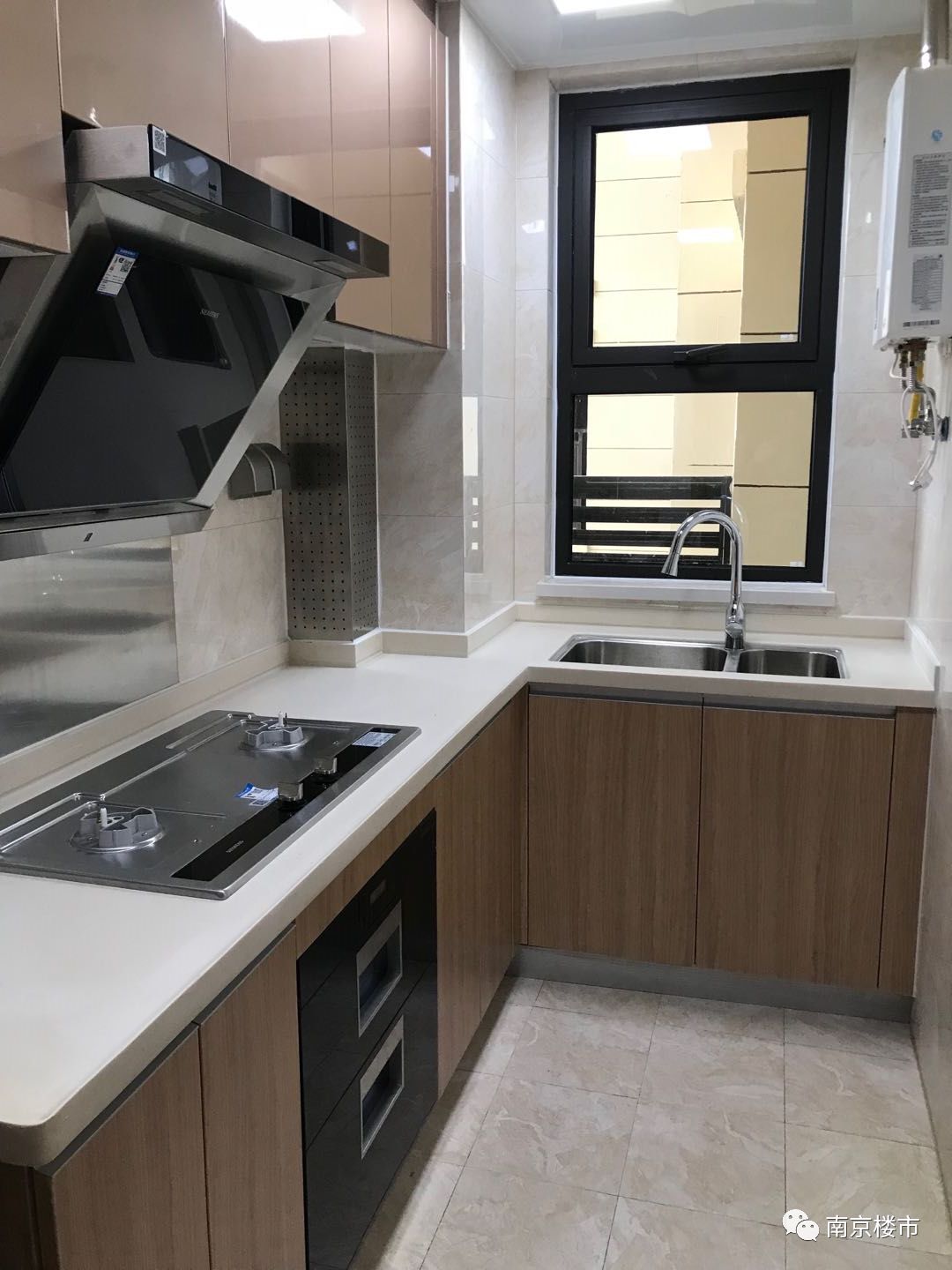 惊艳！今天南京网红盘交付，业主狂赚100多万！