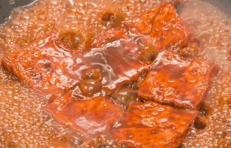 6.8折！陆家嘴惊现1家“网黄餐厅”，人均40+吃哭老板！