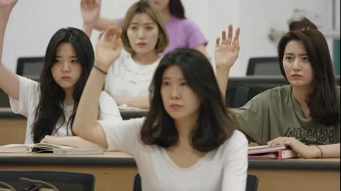 少女羞于启齿的敏感话题，被这个女大学生戳破