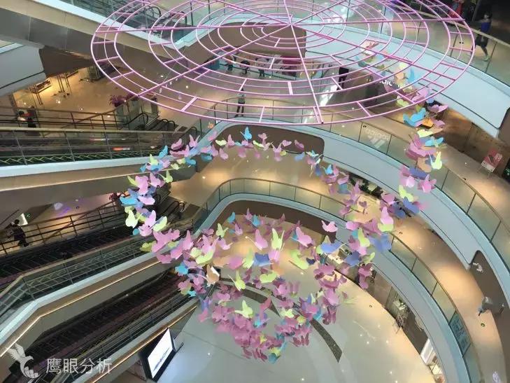 贵阳观山湖万达广场购物,万达广场和大润发哪个大