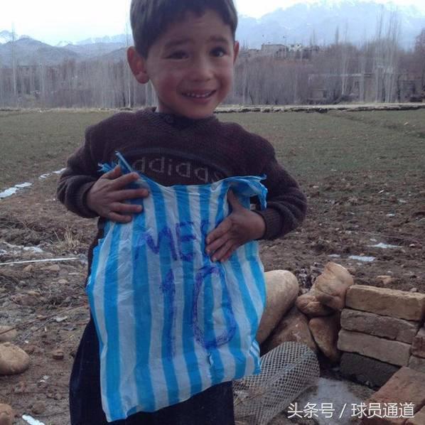 我的梦想是一名足球运动员,我的梦想是一名篮球冠军