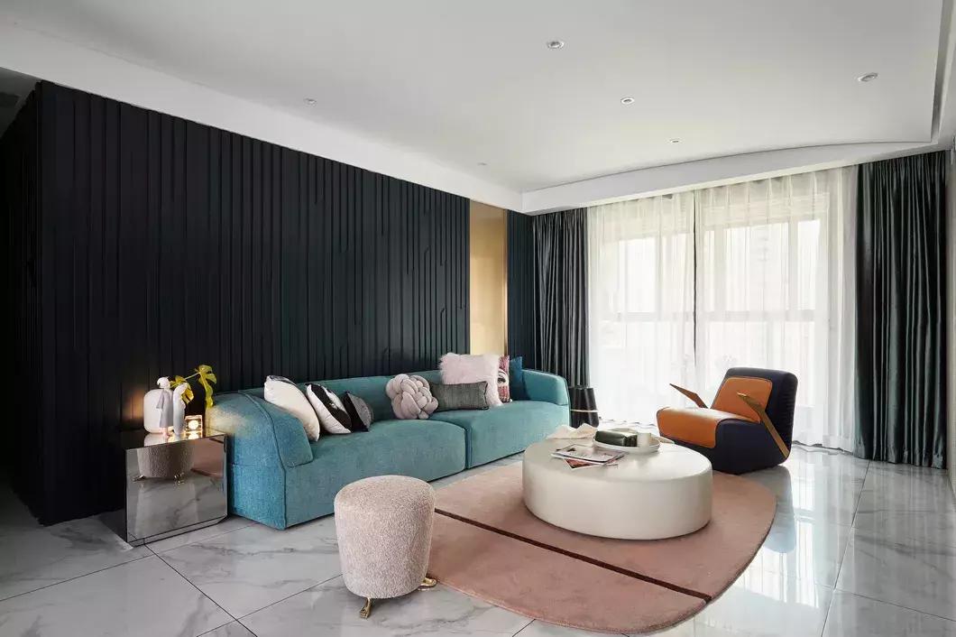 大胆玩“色”，设计也要随性自由