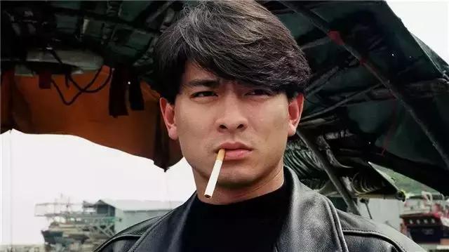 盘点刘德华11部赌片，第五部结局最悲情，最后一部阵容大口碑差