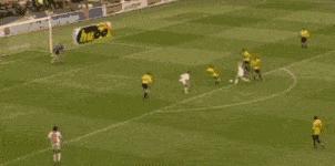 100张足坛经典图片,千里走单骑gif