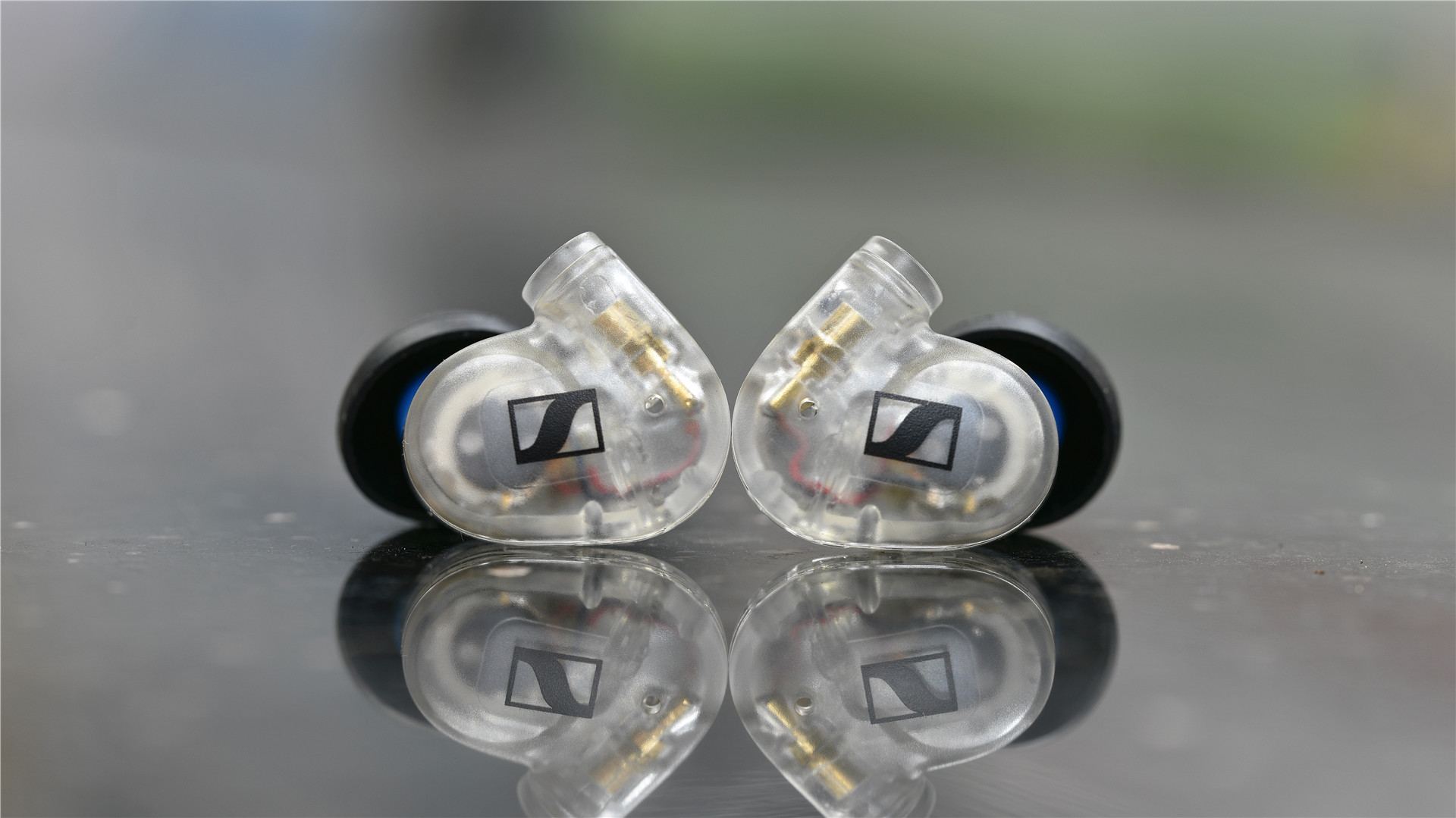 售价不到千元的高性价比专业耳机，森海塞尔IE40Pro简评