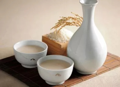 月子期间能喝米酒蛋吗,月子喝米酒下奶