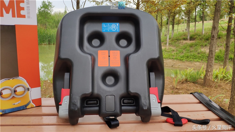 正确选择儿童安全座椅,老爸推荐婴儿安全座椅