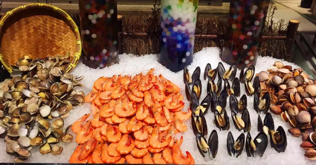 迪拜帆船酒店全球唯一七星级酒店,迪拜帆船酒店室内设计是谁