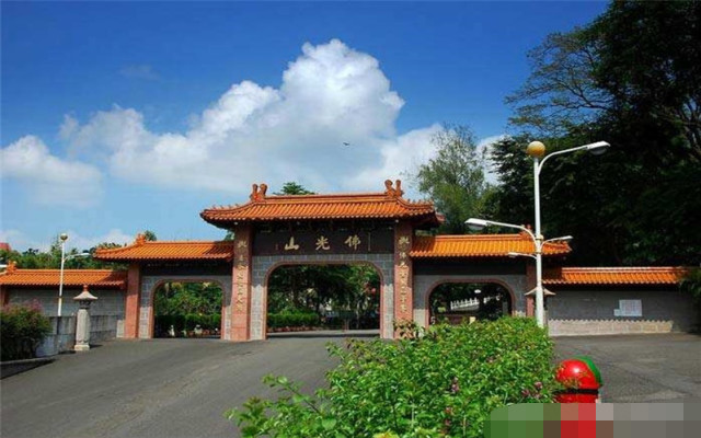 高雄哪些景点值得去,高雄旅游必去十大景点推荐