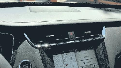 悬架调校不错，如果不是变速箱拖后腿，金牛座确实挺好开！