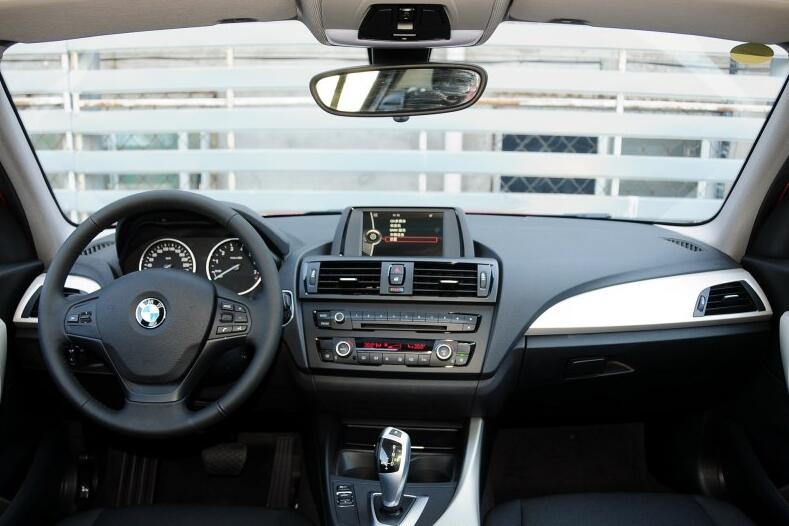 12年宝马1系能买吗,12年宝马1系价格