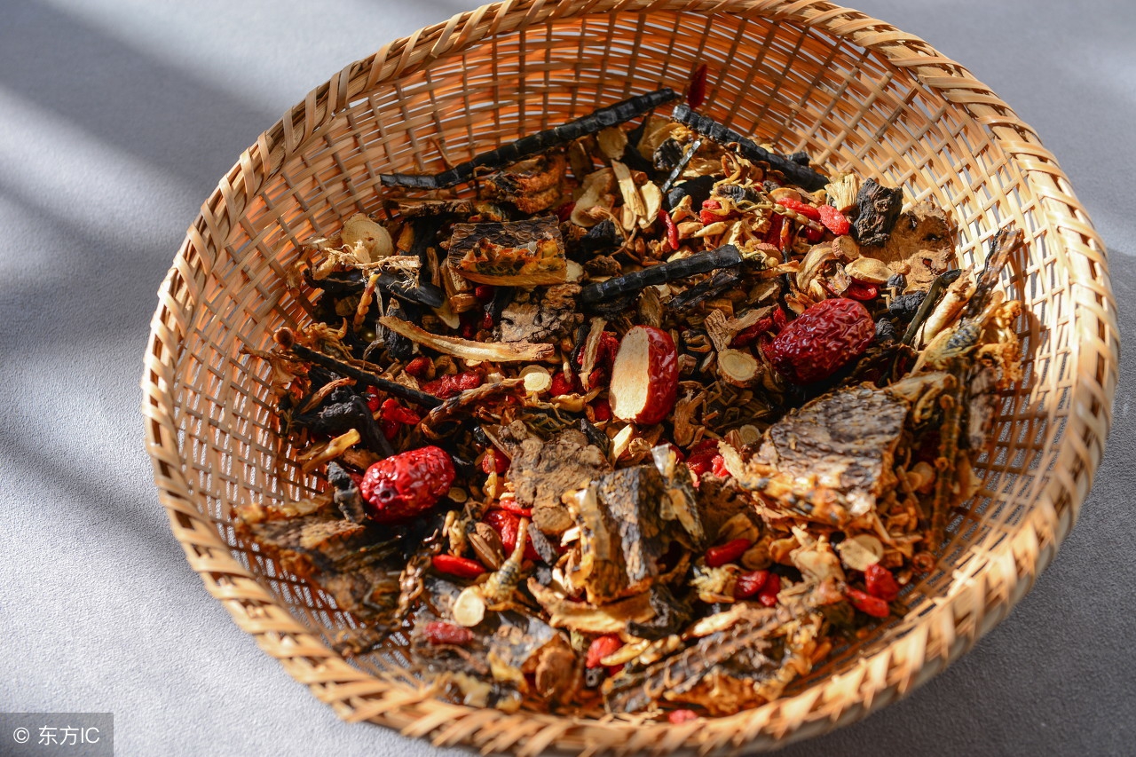 中医阳痿的6个药酒疗法，喜欢喝酒也不耽误治病