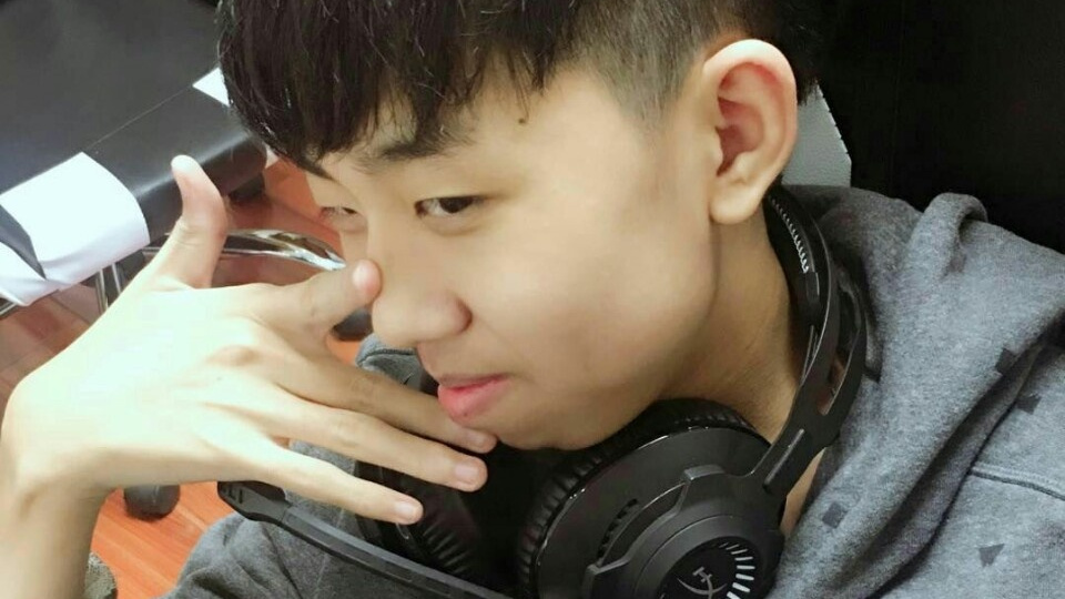 韦神和斗鱼主播吃鸡,吃鸡人气主播韦神热带鱼