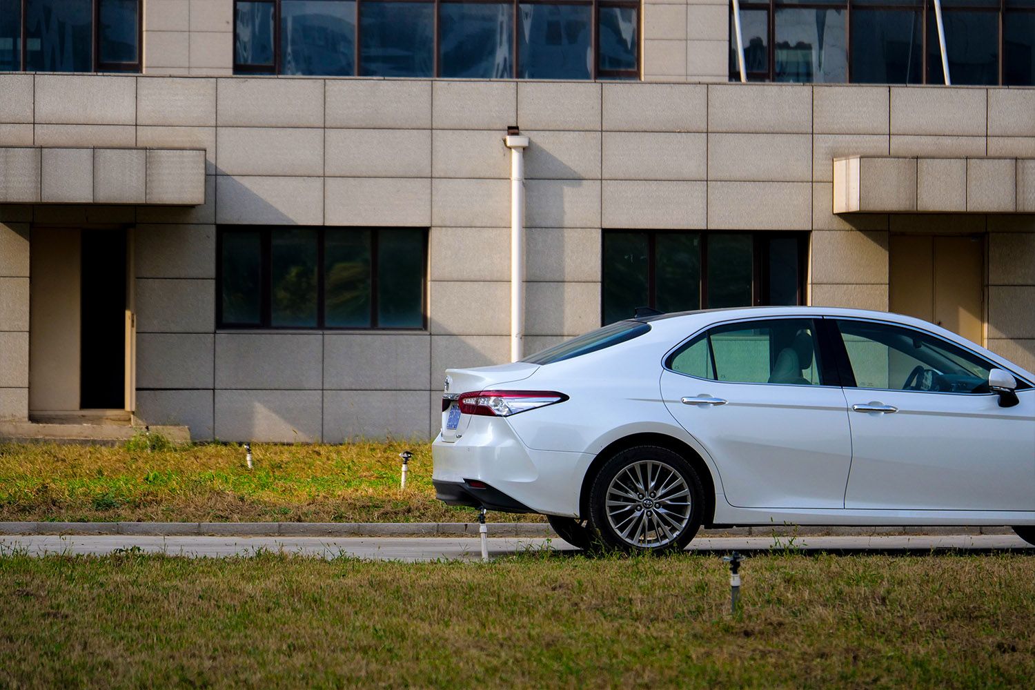 丰田凯美瑞混动2024款沉浸式体验,以设计师的眼光去看待事物