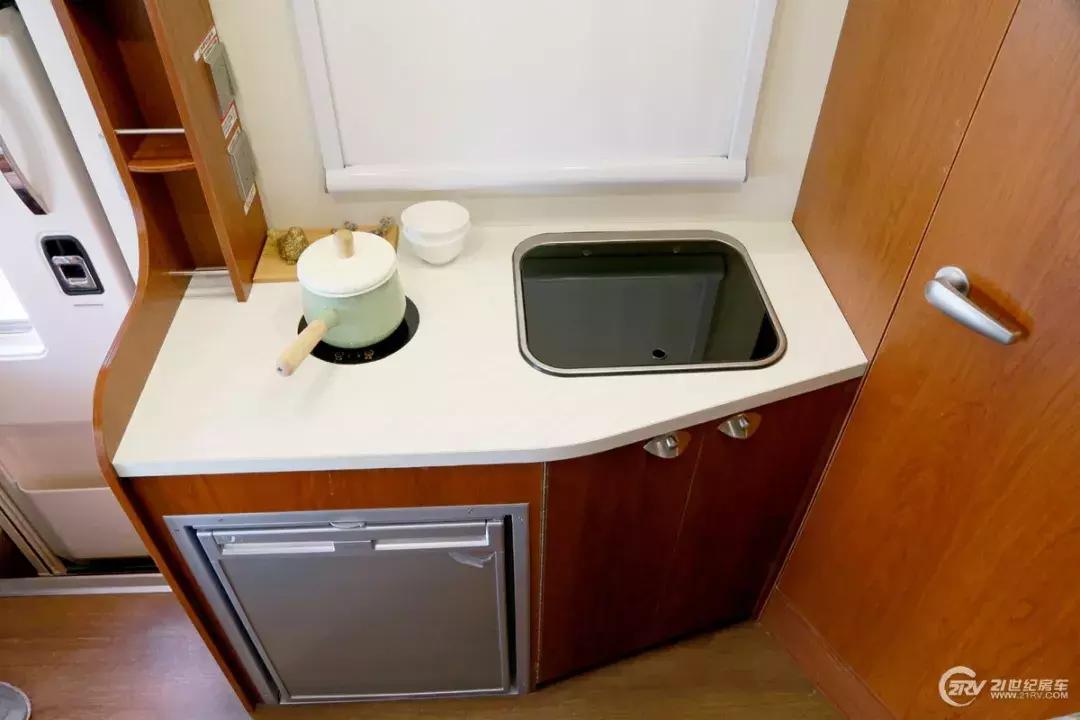 大通v80底盘升高改装,大通v80c型房车优缺点