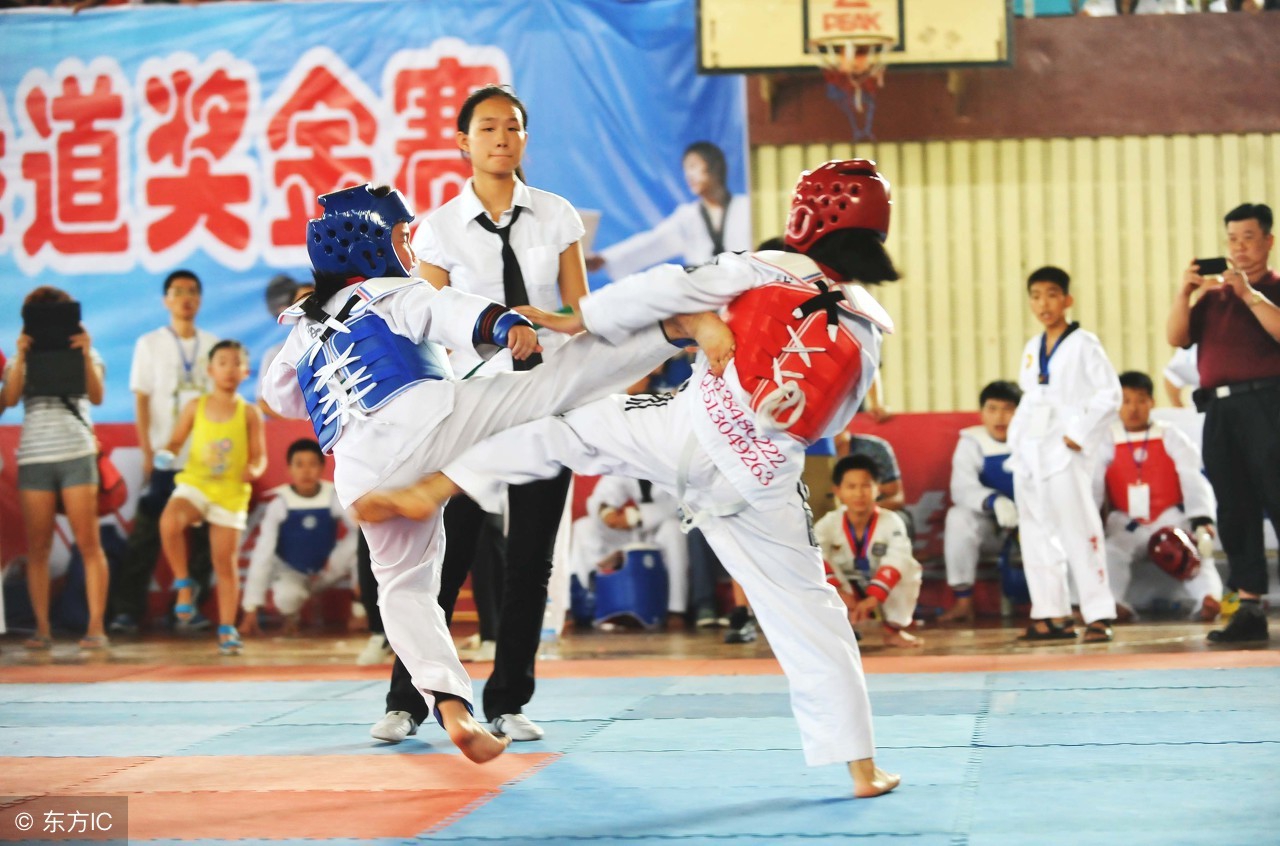 跆拳道竞技规则使用的拳法是什么,跆拳道竞技竞赛规则文档