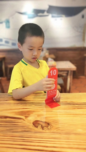 vivonex旗舰版竖屏变横屏,vivonex3s突破熄屏开不了机