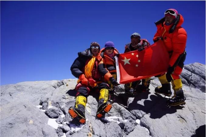 刚刚！罗静成功登顶希夏邦马峰，完成十四座