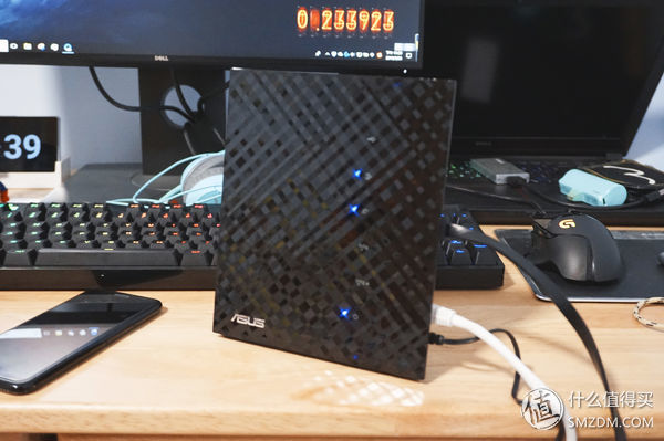 华硕千兆路由器rt-n56u黑金刚亮色,华硕2.5gwifi6路由器评测