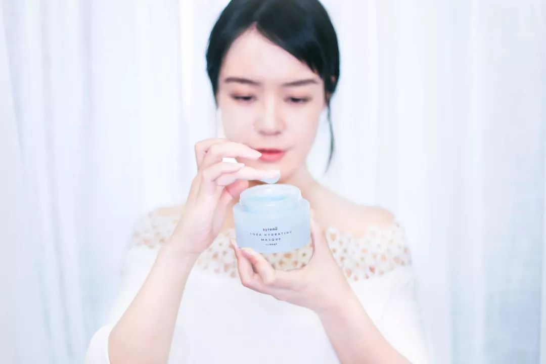 秦岚参加米兰时装周,上海时装周走秀秦岚