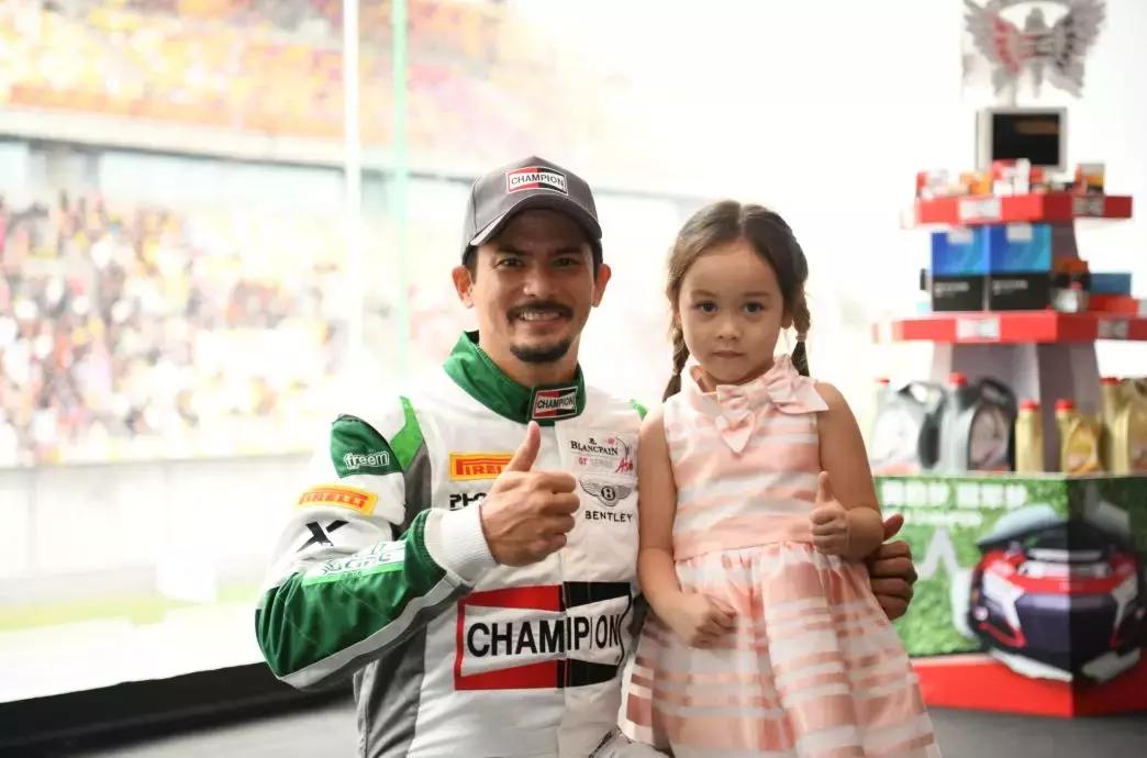 璧涜溅鎵嬭瘎浠穏t璧涜溅,gt璧涜溅绮惧僵姣旇禌