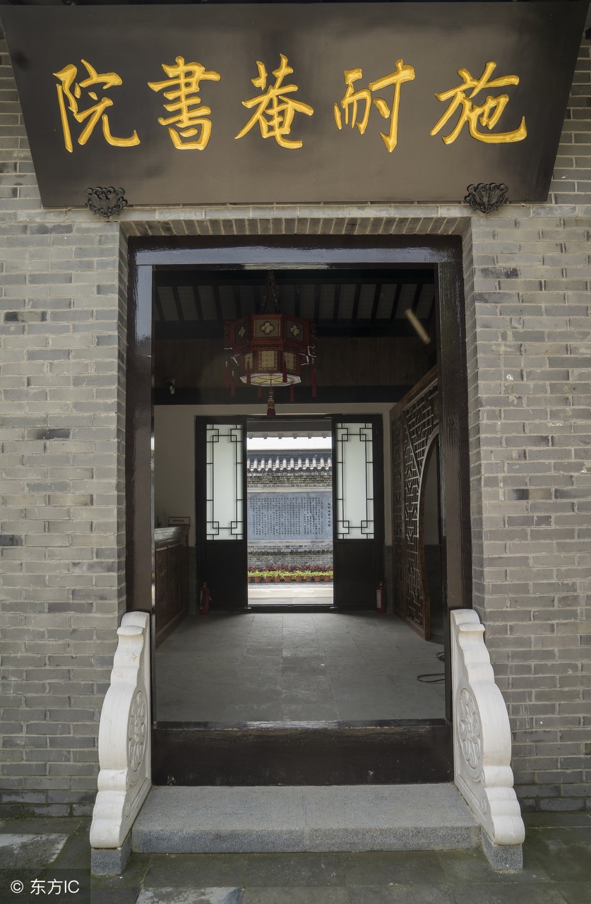 三国演义的作者是汉代的罗贯中吗,三国演义作者是罗贯中吗