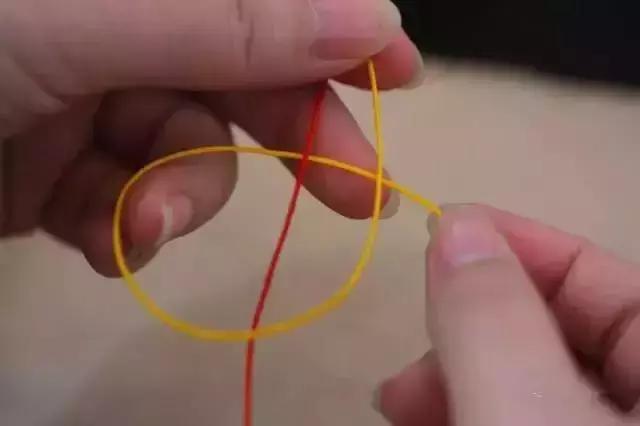 蜜蜡文玩手串绳子双股打结方法,文玩核桃手串单线打结方法