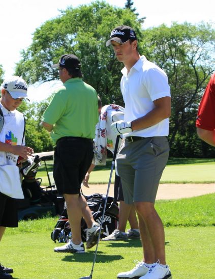 曾是上流貴族的PoloShirt 现在必须把它穿上街头