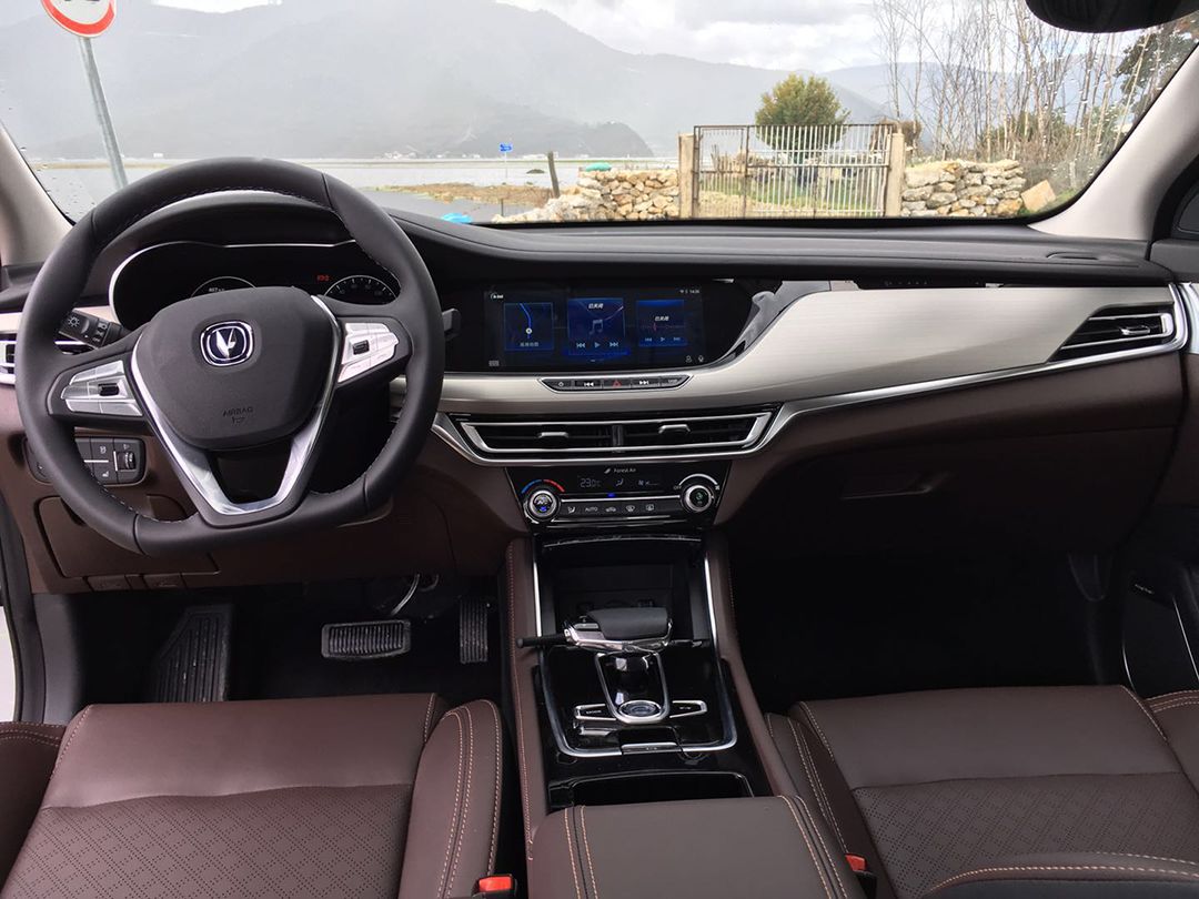 逸动ev460100公里,长安逸动ev460跑了20万公里