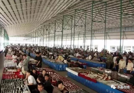 旅游买珠宝攻略,旅游购买珠宝避坑