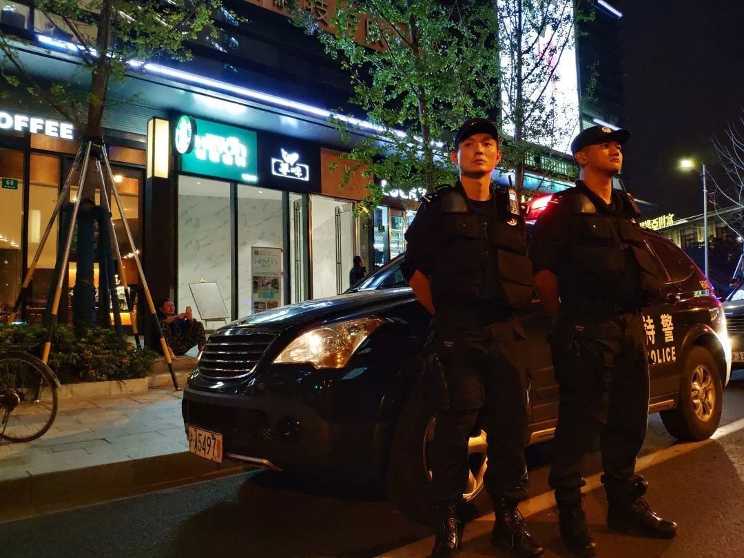 迎国庆为祖国母亲庆生,国庆我在岗用坚守致敬祖国